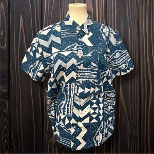 Quiksilver East Cape Crown Button Down Modern Fit Blue White Print Medium NWT